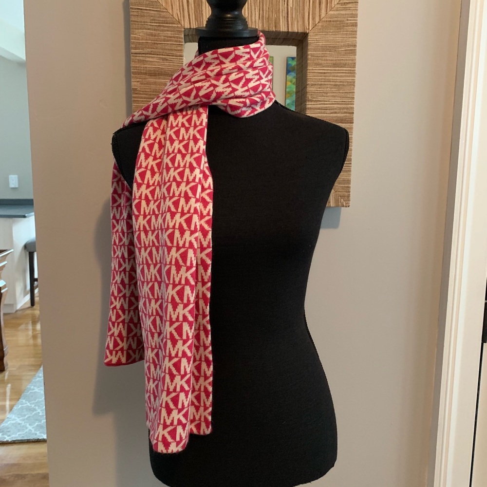Michael Kors Signature Scarf